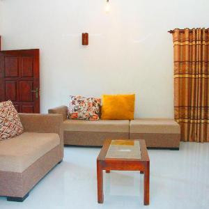 Thrisha home Stay