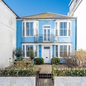 Edinburgh House