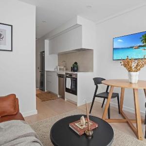 Perfectly Paired - Your Dual Apartment Escape