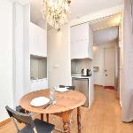 Perle rare Triangle d'Or Great Studio with Terrace - BAIL MOBILITE Paris 