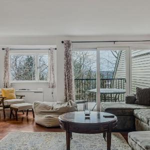 Steps to Ski Trail Fireplace - Kingswood 1B