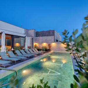 VITA Hotel & Rooftop