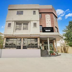 Townhouse Sikar Road Jaipur Formerly Hotel Aroma Inn