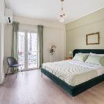 Spacious 3BR Home near Acropolis Museum 
