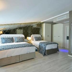 Perada Suite & Room