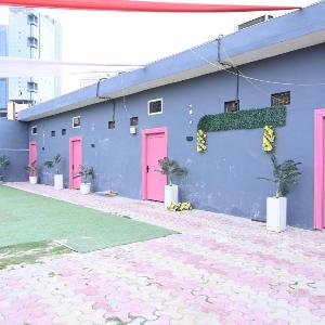PLAY ROYAL GRAND RESORT perfect party space