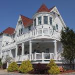 Tavern on the Bay Hotel - Al Capone Suite