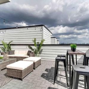 Gorgeous Nashville Home w Incredible Rooftop
