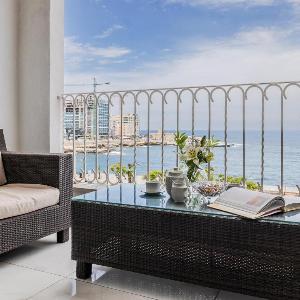 Bright 3BR with Sea Views in Central Sliema by Buena Vista