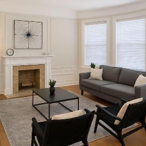 Spacious 4BR Retreat - Chase E1