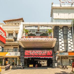 Townhouse Oak Cihampelas Near Ciwalk Formerly Promenade Hotel