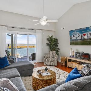 Sunset Bay Villa 310 - Nauti Girl