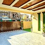 Opulent 5-BHK Entire House in Bahria Town Phase 3