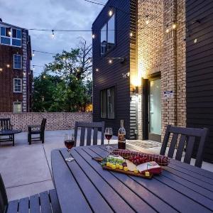 Modern West End Oasis Rooftop Views