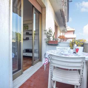 Beautiful Apartment In Viareggio