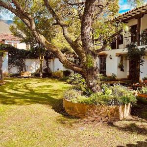Villa exclusiva con jardín a 80m del centro