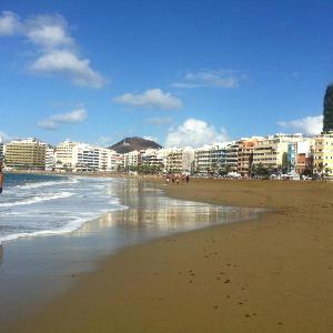 Las Canteras Kant by Villagrancanaria