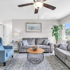 Sunny Cape Coral Escape Warmth Awaits