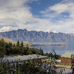 A Remarkable View Apt - Panoramic Views BBQ