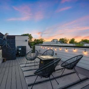 Group Friendly 2 Nashville Homes Sleeps 15