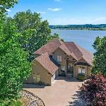 Lakefront - Home Theater Pool Table Cadiz Kentucky