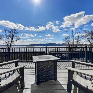 Susquehanna Riverside Condo by Leavetown Vacations