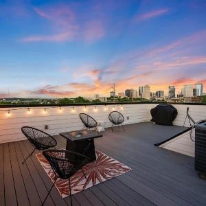 Cozy Gulch Escape Skyline Views