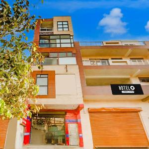 Townhouse Johri Enclave Metro Station Formerly Second Home