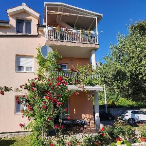 Apartments with parking space Kastel Stari Kastela - 24406