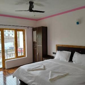 Two Flower Guest House