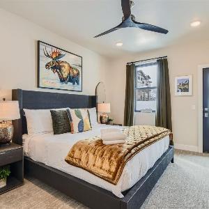 Helling Circle Secret 102 by SkyRun Park City