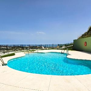 Modern 2 bed with access to Wellness facilities near La Cala de Mijas