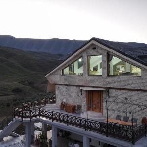 Marin Duplex Villa Berat