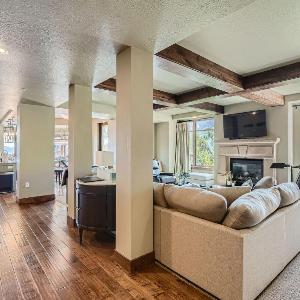Park City Lux Dream Ski-In Out at Canyons Village! 521H by SkyRun Park City