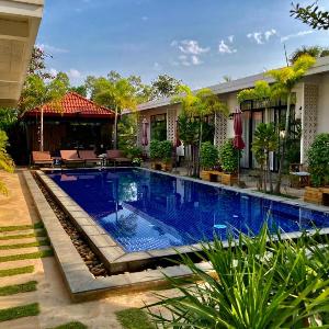 Longstay Bungalow with Fast WIFI 100Mbps - Weekly Serviced