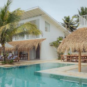 KUKI BEACH - Luxury Beachfront Villa in Ahangama