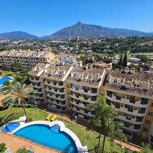 Aloha Banús Sea Views by Lica Homes