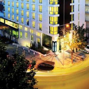 Demora Hotel
