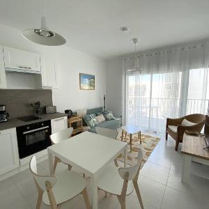 Royan T2 2* avec Balcon et Parking à 250m de la Plage - FR-1-738-37