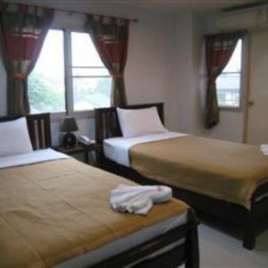 Pakchong Town Hotel