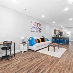 Sapphire Oasis A Luxurious Townhouse Retreat near Nashville & Ft Campbell