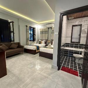 Mahasok hotel luangprabang