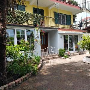 Zambak Vacation Home