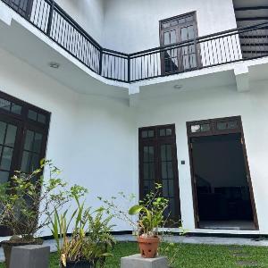 White House Galle