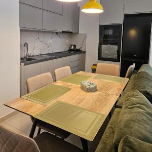 Darla's - 2 Bedroom Apartment in Durrës