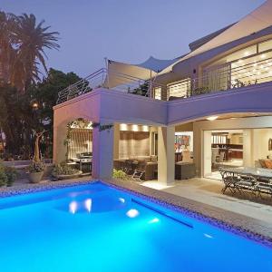 Fresnaye Ocean and Mountain Views Back Up Power