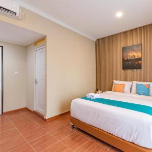 Sans Vibes Surapati Konforta Hotel