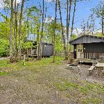 Family Cabin full bath