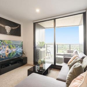 Modern 2-Bed Apartment with Premium Amenities
