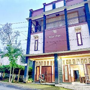RedDoorz @ Hotel Huni Raya Bromo